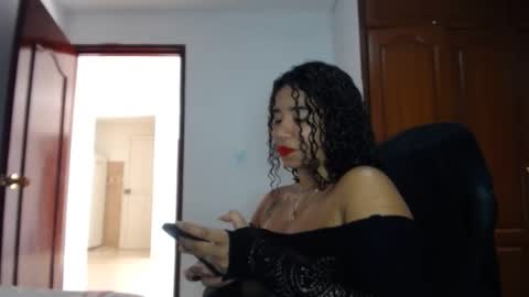 Snapshot of leslycarsson chatting on 02-06-25, 08:23 lesly online show from 02-06-25, 08:23