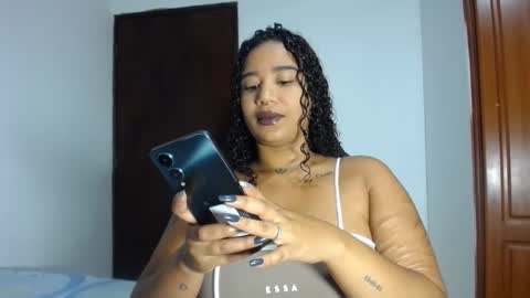 Snapshot of leslycarsson chatting on 02-19-25, 03:06 lesly online show from 02-19-25, 03:06