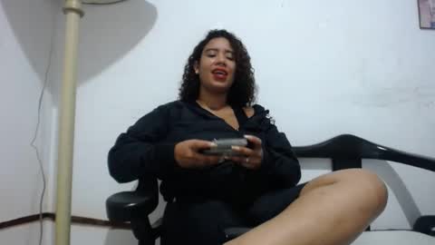 Snapshot of leslycarsson chatting on 03-03-25, 02:04 lesly online show from 03-03-25, 02:04