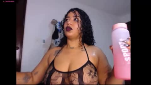 Snapshot of leslycarsson chatting on 09-23-25, 01:30 lesly online show from 09-23-25, 01:30
