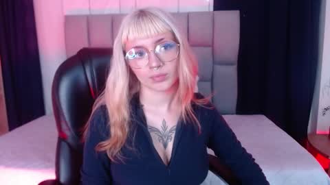 Less  online show from 02-06-25, 11:54