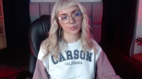 Less  online show from 02-25-25, 11:41