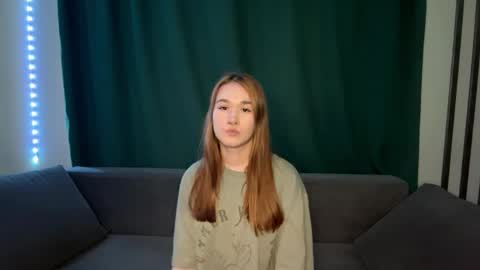 Snapshot of lessiemccoyle chatting on 05-31-26, 02:02 Hello my love Im Val online show from 05-31-26, 02:02