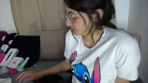 lessliee online show from 04-14-26, 07:58