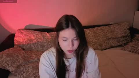 Snapshot of let_me_seee chatting on 04-23-26, 08:22 Fiona online show from 04-23-26, 08:22