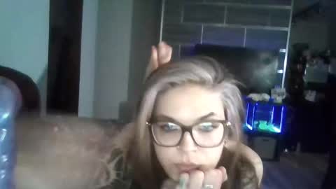 Snapshot of lethalivy chatting on 04-21-26, 02:51 Ivy online show from 04-21-26, 02:51