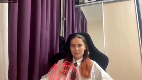 Snapshot of letitiabelile chatting on 07-19-26, 06:11 Milena online show from 07-19-26, 06:11