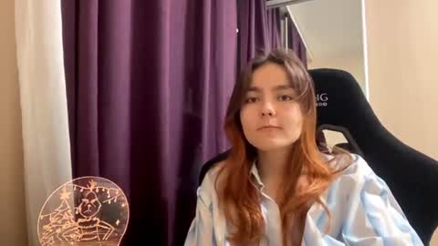 Snapshot of letitiabelile chatting on 07-22-26, 06:11 Milena online show from 07-22-26, 06:11