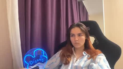 Snapshot of letitiabelile chatting on 07-23-26, 06:17 Milena online show from 07-23-26, 06:17