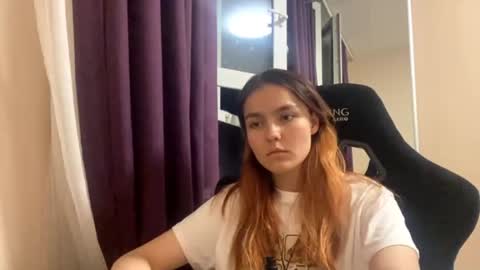 Snapshot of letitiabelile chatting on 07-28-26, 06:20 Milena online show from 07-28-26, 06:20