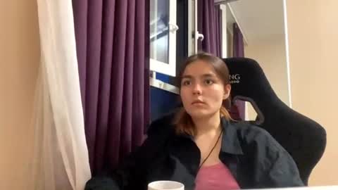 Snapshot of letitiabelile chatting on 07-29-26, 05:33 Milena online show from 07-29-26, 05:33