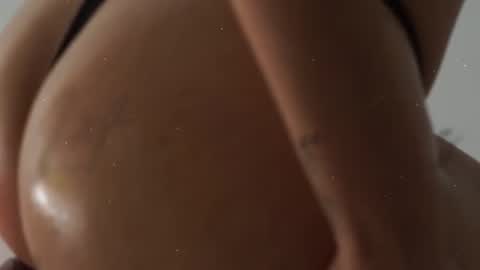 Snapshot of letiziafulkers1 chatting on 04-22-26, 02:18 Letizia Fulkers online show from 04-22-26, 02:18