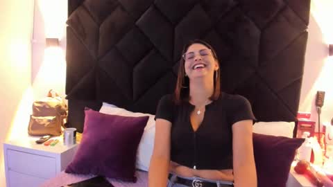 letiziia online show from 02-03-25, 08:24