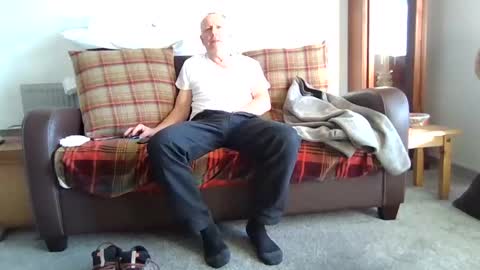 Snapshot of letmestrip chatting on 11-16-25, 10:10 paul online show from 11-16-25, 10:10