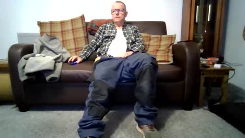 Snapshot of letmestrip chatting on 01-07-26, 12:46 paul online show from 01-07-26, 12:46