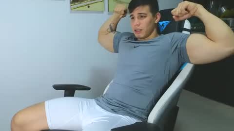 Snapshot of levelingg chatting on 02-07-25, 02:50 levelingg online show from 02-07-25, 02:50