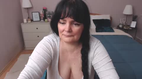 Mary online show from 01-04-25, 05:26