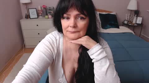 Mary online show from 03-01-25, 01:18