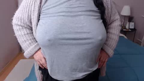 Mary online show from 01-16-26, 01:37