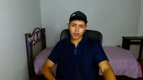 Snapshot of levii_7 chatting on 09-10-25, 11:16      0600AM-1200PM - online show from 09-10-25, 11:16