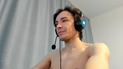 Snapshot of levilys chatting on 03-04-25, 12:07 Next Stream 02122024 2000 UTC0 online show from 03-04-25, 12:07