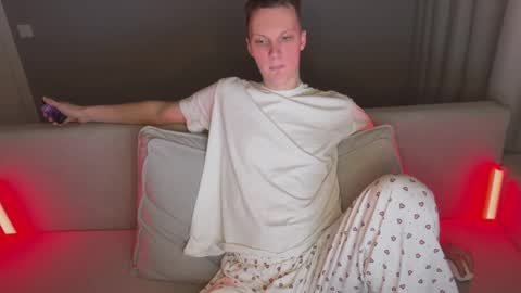 John online show from 01-11-26, 12:37