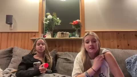 lexisRose online show from 01-05-25, 12:09