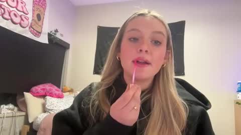 lexisRose online show from 03-02-25, 03:45