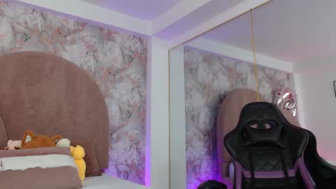 LexaDeRuso online show from 02-14-25, 07:54