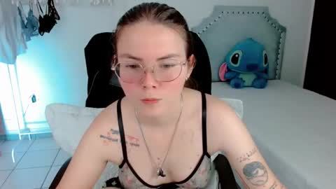 Lexas Room online show from 12-16-25, 05:12