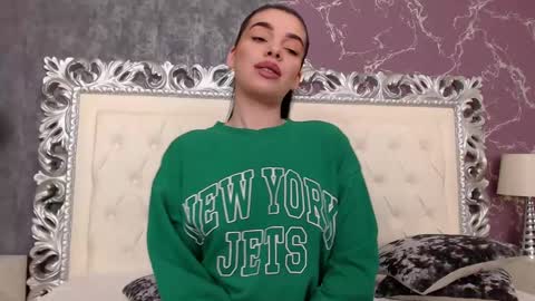 Snapshot of lexi__vicious chatting on 01-11-25, 05:41 lexi__vicious online show from 01-11-25, 05:41