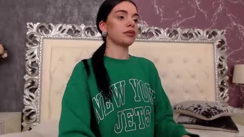 Snapshot of lexi__vicious chatting on 02-17-25, 11:53 lexi__vicious online show from 02-17-25, 11:53