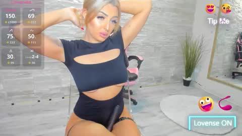 Lexi online show from 10-12-25, 05:39
