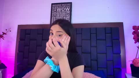Snapshot of lexi_howard_ chatting on 09-21-25, 01:35 Lexi Howard online show from 09-21-25, 01:35