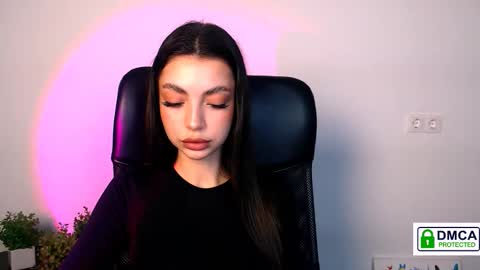 Alexia online show from 11-11-25, 02:28