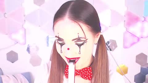 Alexia online show from 11-20-25, 12:33