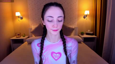 Snapshot of lexi_split chatting on 01-14-25, 08:31 Lexi GTM2 MonWedThurSatSun 1000am-400pm online show from 01-14-25, 08:31