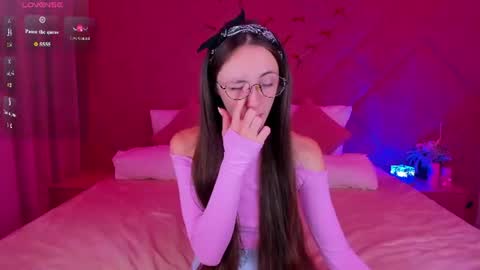 Lexi GTM2 MonWedThurSatSun 1000am-400pm online show from 07-08-26, 01:54
