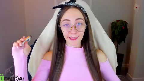 Lexi GTM2 MonWedThurSatSun 1000am-400pm online show from 07-12-26, 01:51