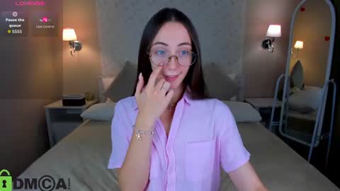 Lexi GTM2 MonWedThurSatSun 1000am-400pm online show from 07-17-26, 05:58