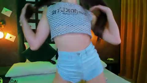 Lexi GTM2 MonWedThurSatSun 1000am-400pm online show from 07-22-26, 02:03