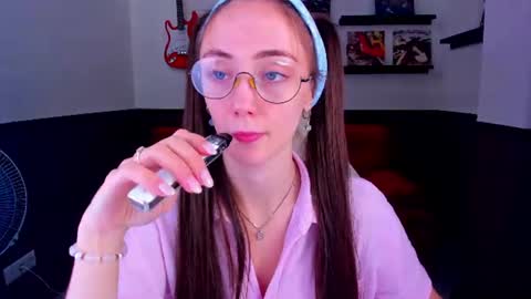 Lexi GTM2 MonWedThurSatSun 1000am-400pm online show from 07-26-26, 02:20