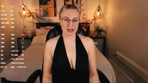 Lexy - Follow me online show from 11-09-25, 06:55