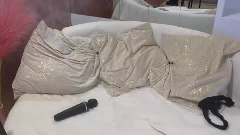 Snapshot of lexi_u_ chatting on 03-06-25, 06:52 LEXXY online show from 03-06-25, 06:52