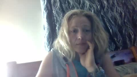 Snapshot of lexi_west_83 chatting on 07-21-26, 10:39 lexi_west_83 online show from 07-21-26, 10:39