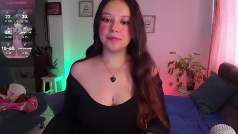 Lexie Thompson   8pm  0000am -5 online show from 01-06-25, 11:40