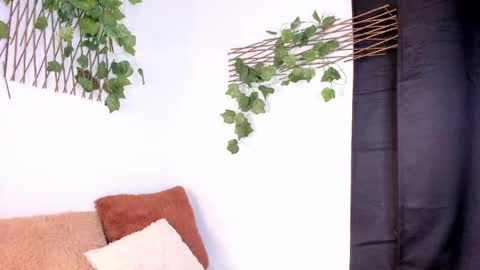 Lexieegrey online show from 04-13-26, 05:40