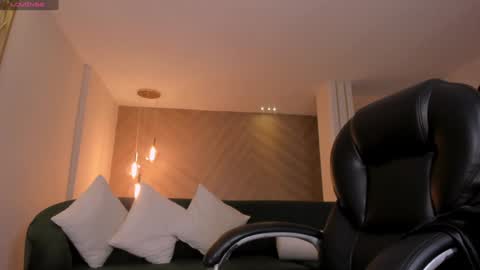 Lexie  online show from 01-18-25, 03:49