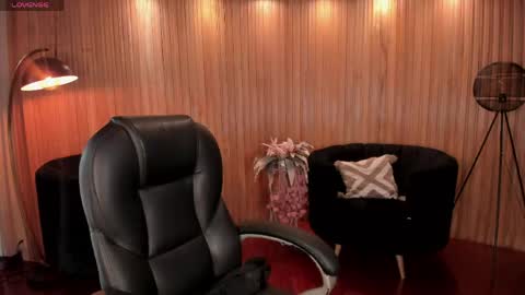 Snapshot of lexiewayne chatting on 05-29-26, 07:23 Lexie online show from 05-29-26, 07:23