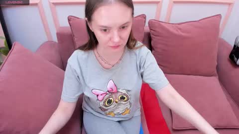 Lexi online show from 10-22-25, 06:35